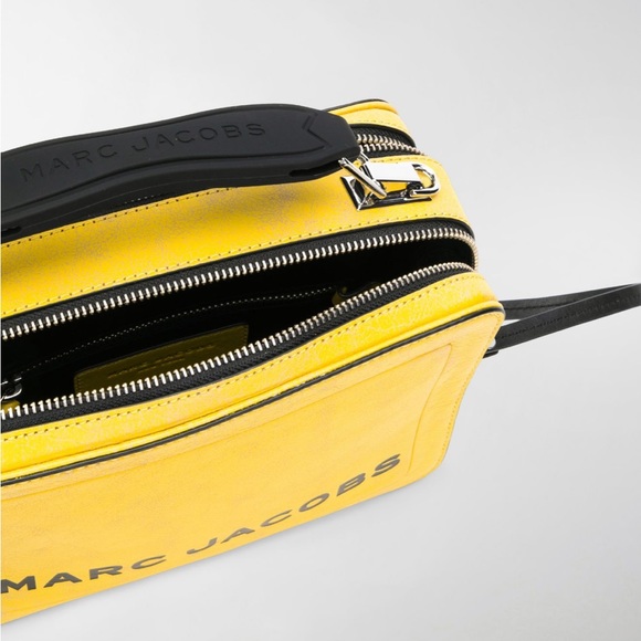 Marc Jacobs Yellow Textured Leather Square Handled Two Compartment Shoulder Bag - Picture 6 of 17